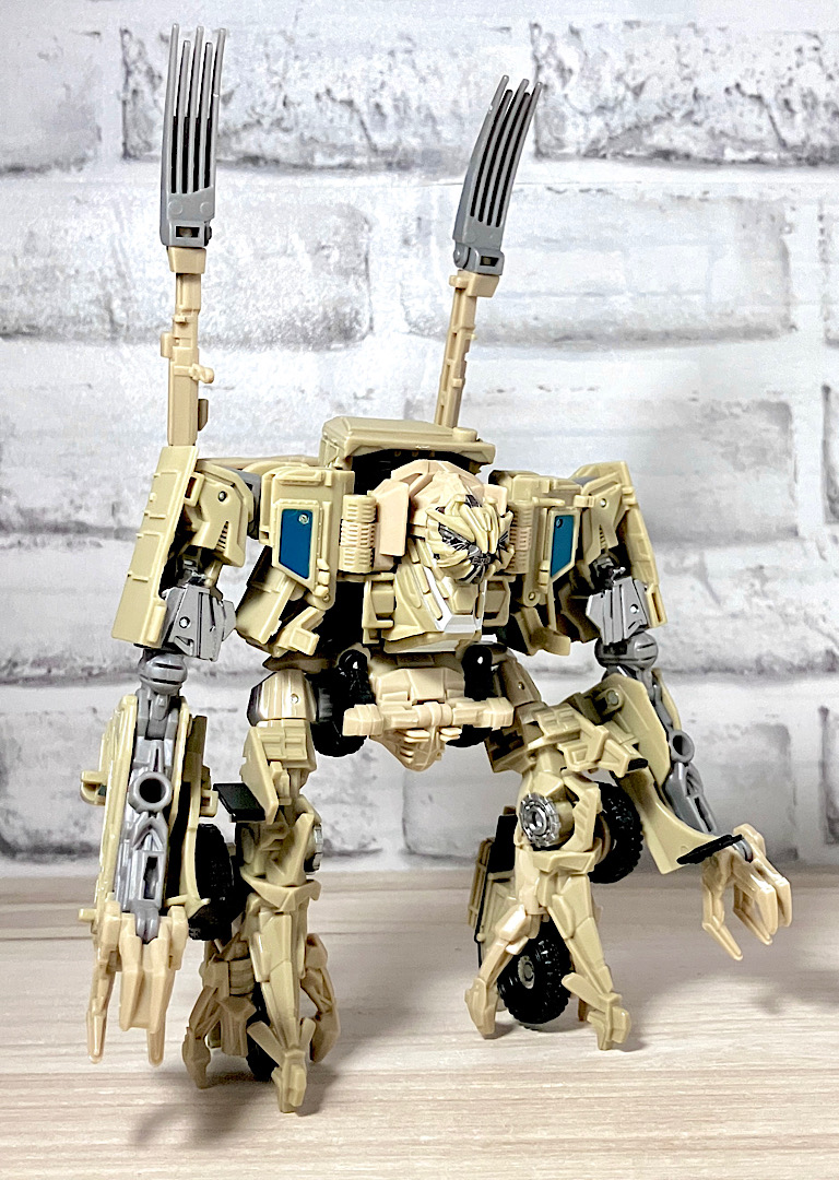 トランスフォーマースタジオシリーズ SS-24ボーンクラッシャー