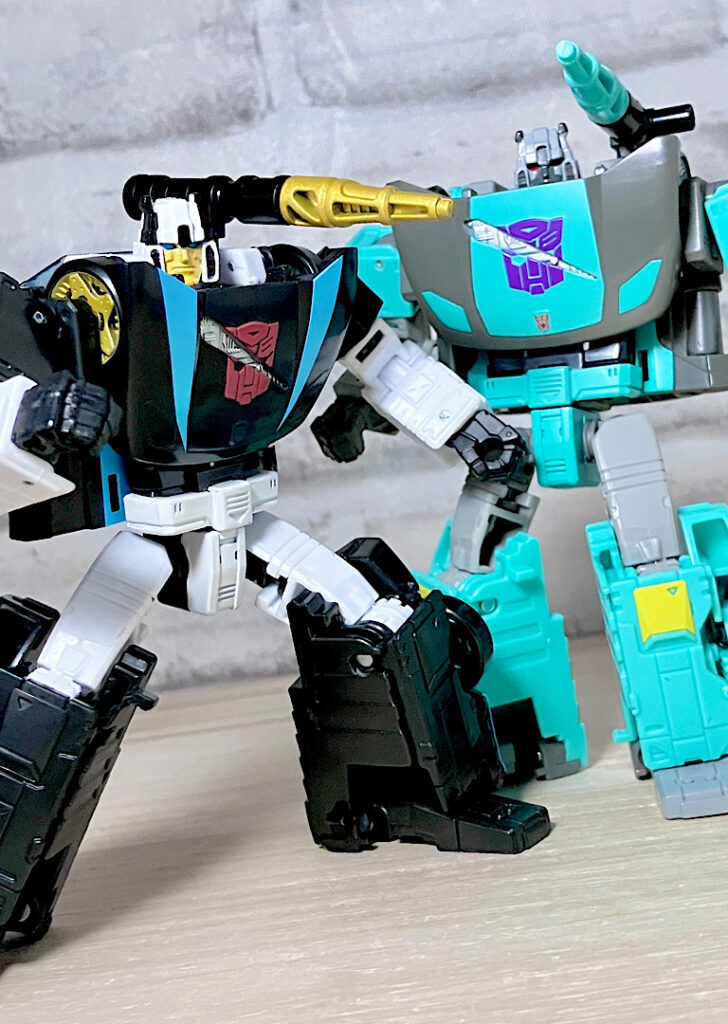 トランスフォーマー レガシーユナイテッド バーサスマルチパック AOTP セット Amazon.co.jp: トランスフォーマー ジェネレーションズ 2024