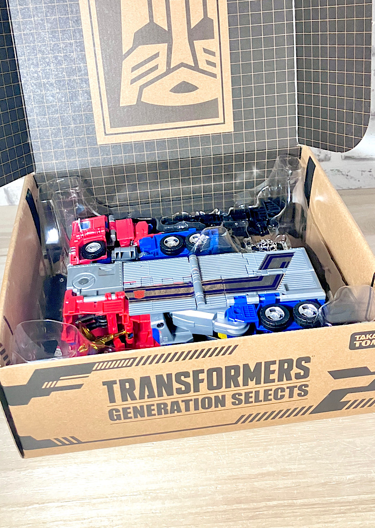 トランスフォーマージェネレーションセレクト スターコンボイ