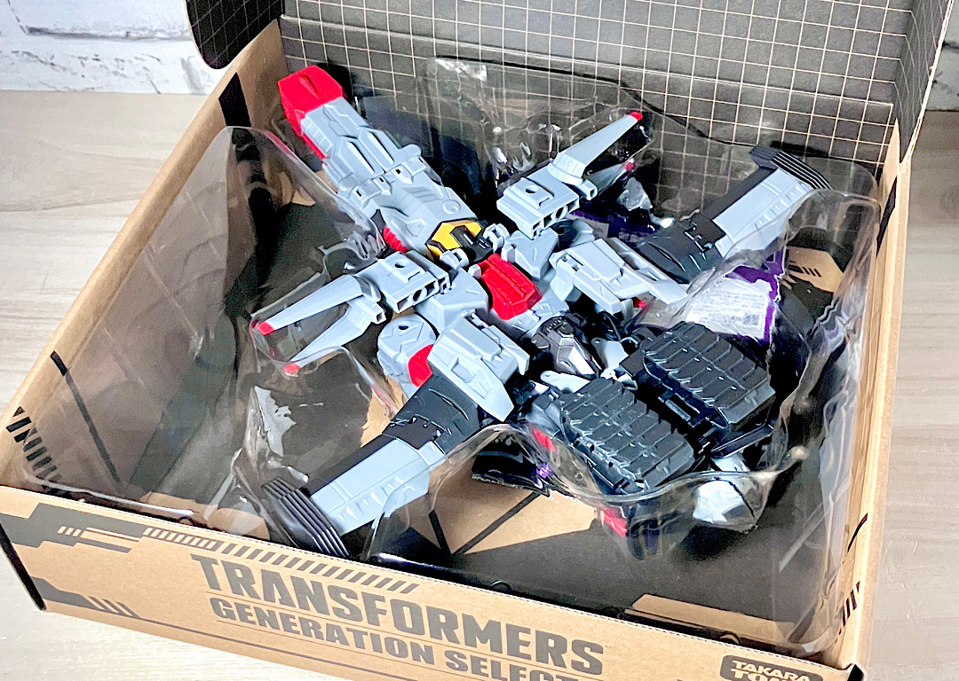 トランスフォーマー ジェネレーションセレクト スーパーメガトロン トランスフォーマー) 驚異のフェイスチェンジ&3段変形