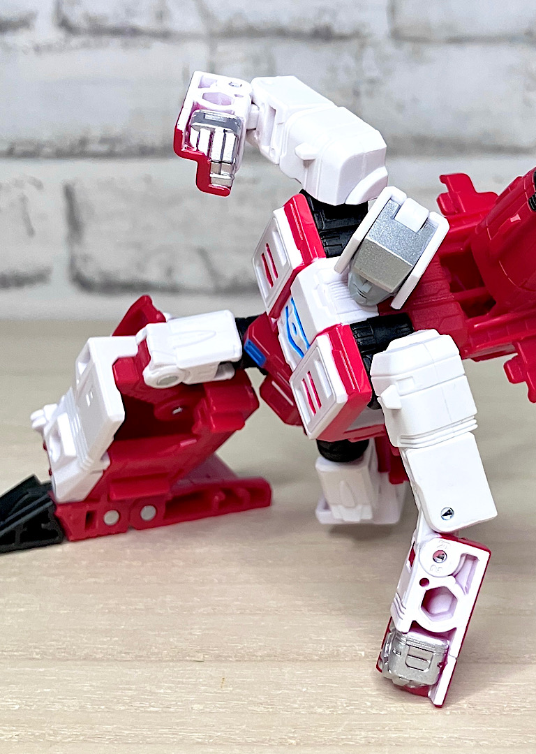 トランスフォーマーエイジ・オブ・ザ・プライム AOTP-19 ファイヤー